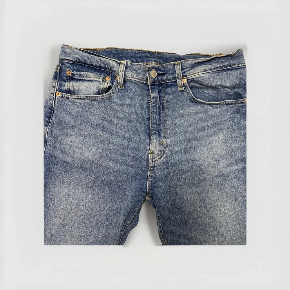 Levi's 505 Men's 34x32 Blue Denim Jeans Regular Straight Leg Mid Rise 5-Pocket